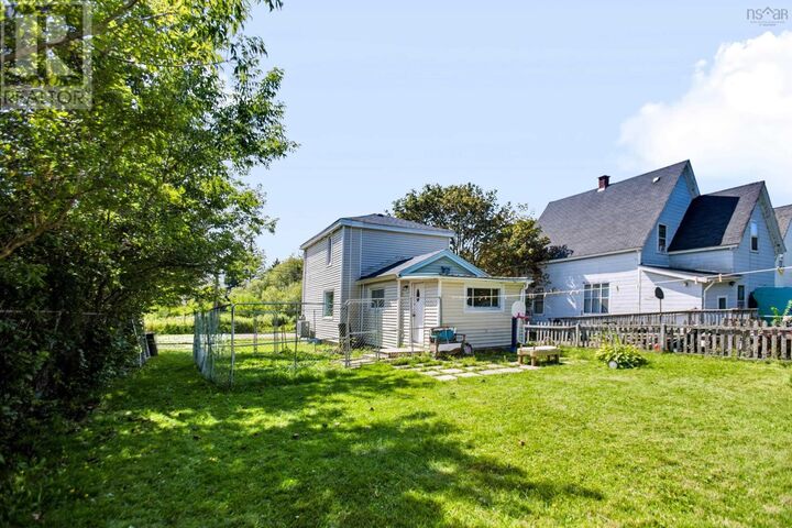 Property Photo:  8 Lusby Street  NS B4H 2S3 