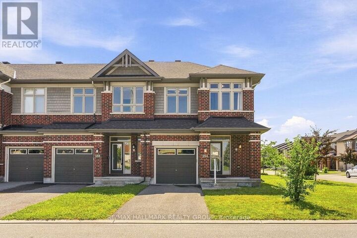 254 Dolce Crescent — photo 1