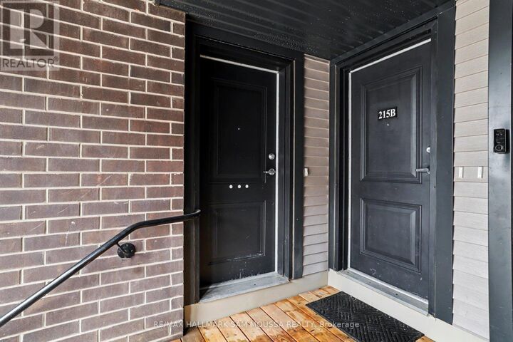 Property Photo: 215 Eldorado Private A ON K2K 0N9