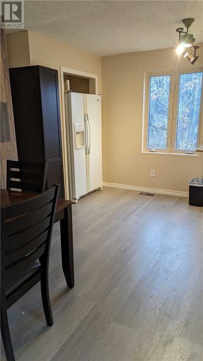 Property Photo:  272 Lansdowne  ON P1B 6Y1 