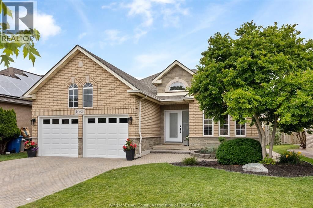 Property Photo:  1084 Cora Greenwood Drive  ON N8P 1K3 