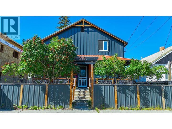 215 Buchanan Street — photo 1