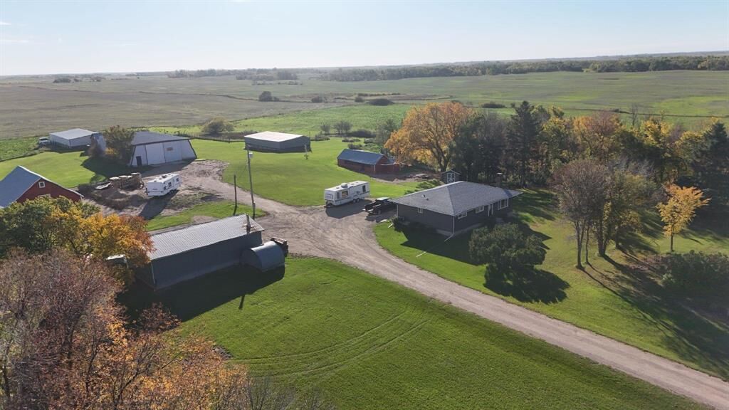 Property Photo:  14101 Eighteen Highway  MB R0K 1G0 