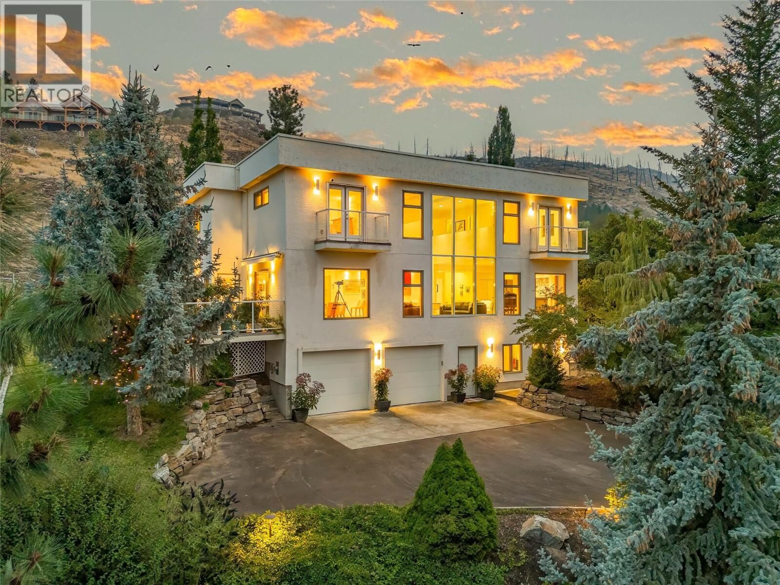 Property Photo: 5851 Lakeshore Road BC V1W 4J5