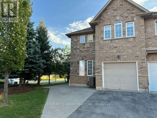 Property Photo: 4055 Forest Run Avenue 92 ON L7M 5B8