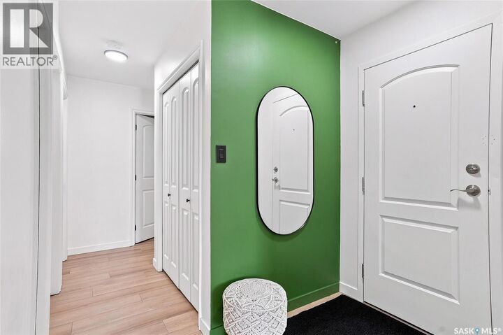 Property Photo: 207 250 Pinehouse Place SK S7K 4X1