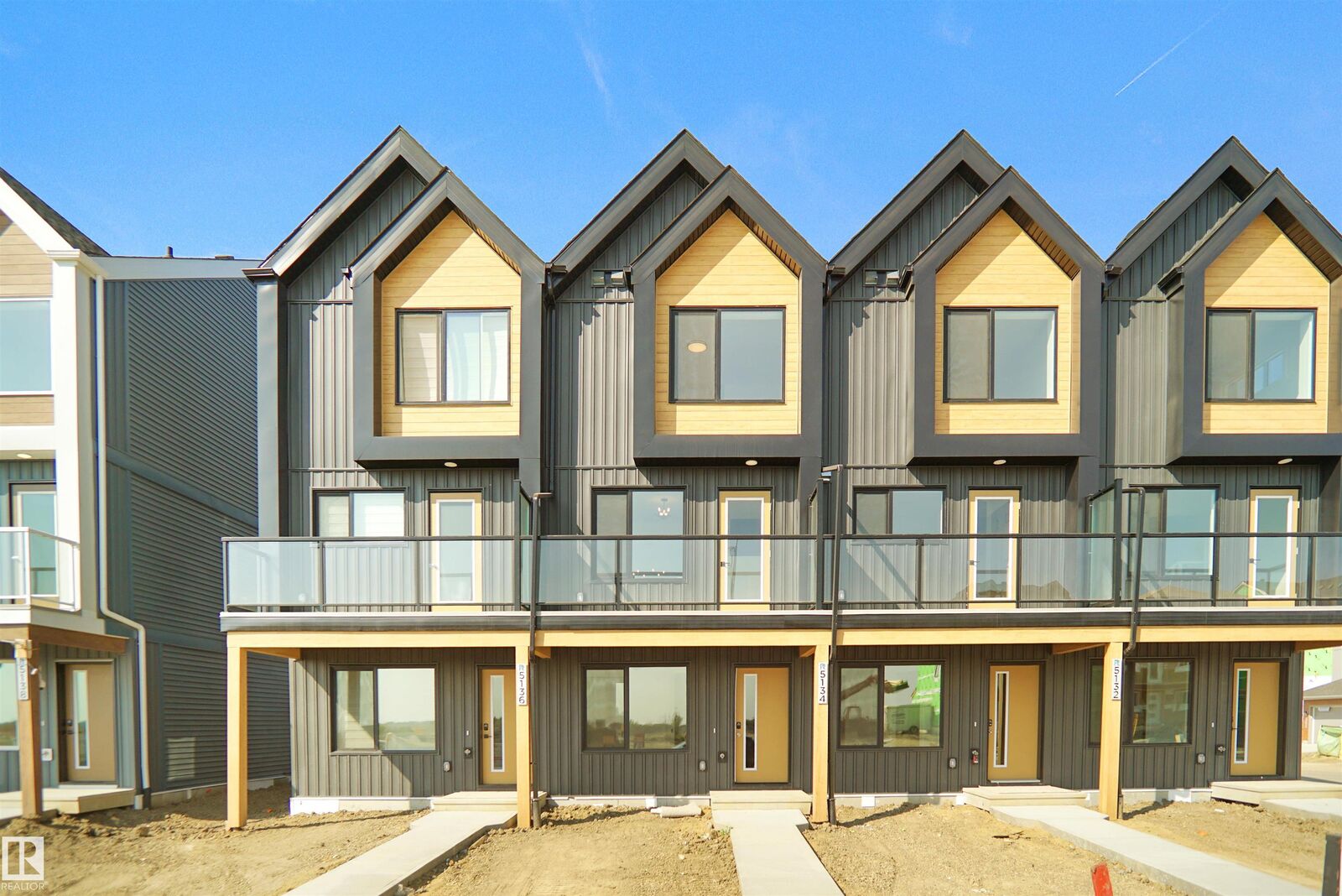 Property Photo:  5158 River's Edge Way NW  AB T6M 3B5 