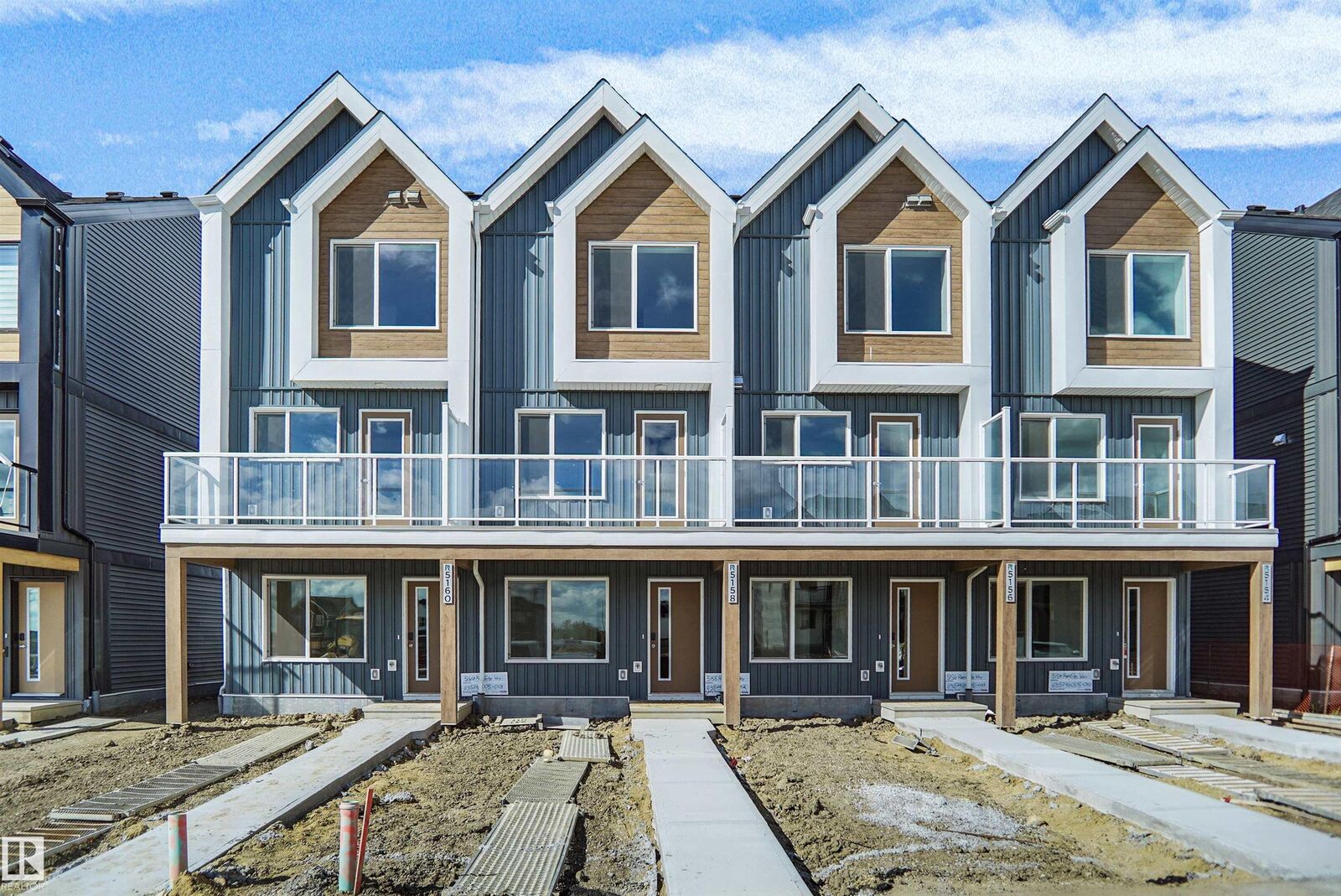Property Photo:  5158 River's Edge Way NW  AB T6M 3B5 