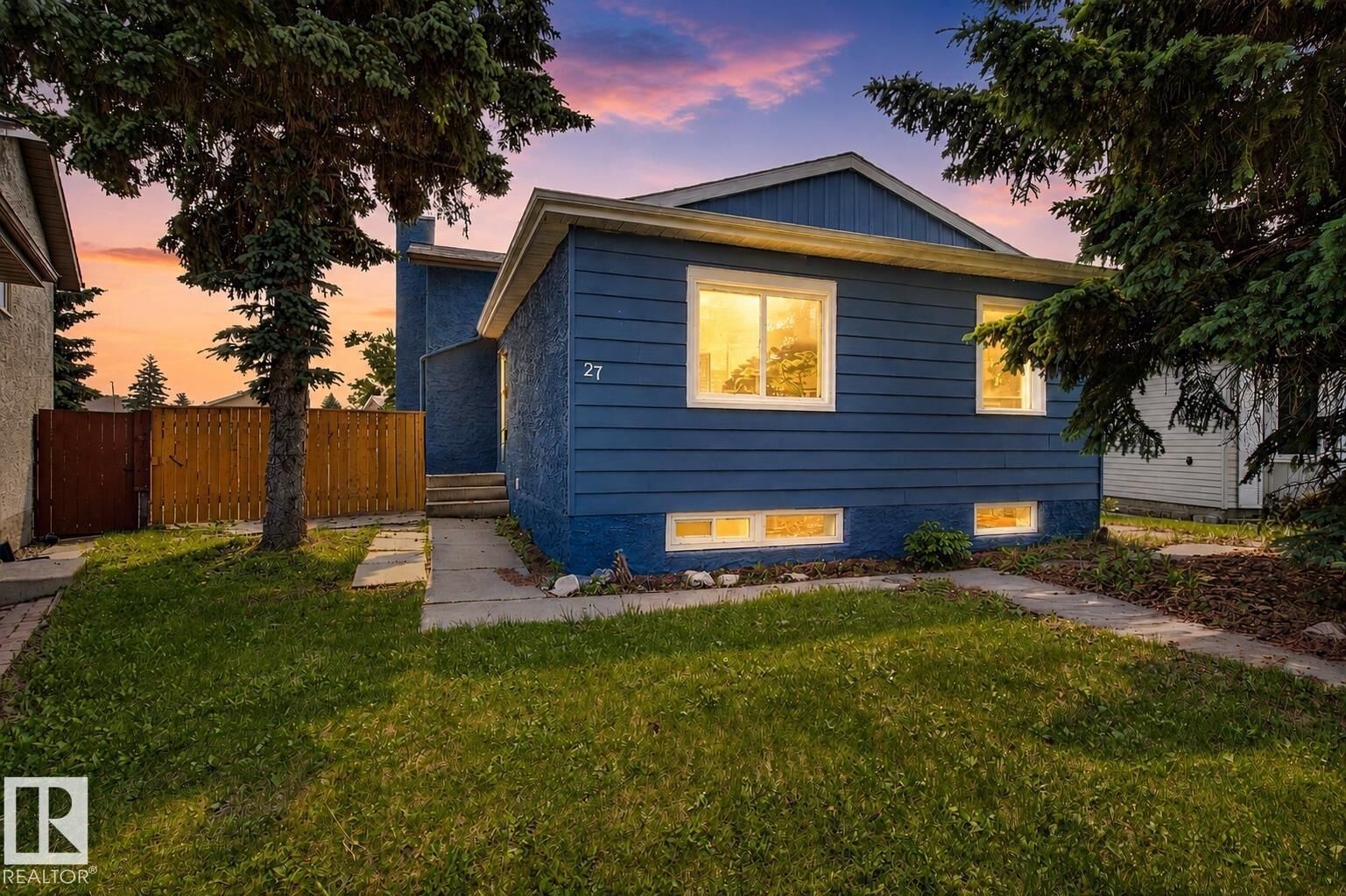 Property Photo: 27 Kiniski Crescent NW AB T6L 5E3