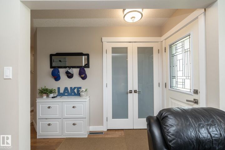 Property Photo:  10623 75 Street NW  AB T6A 2Z8 