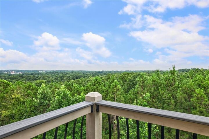 Property Photo: 525 Willow Oak Way GA 30076