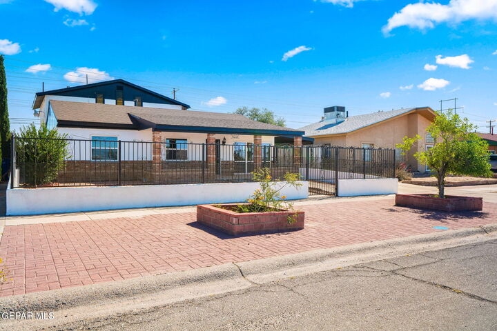 Property Photo:  5221 Timberwolf Drive  TX 79903 
