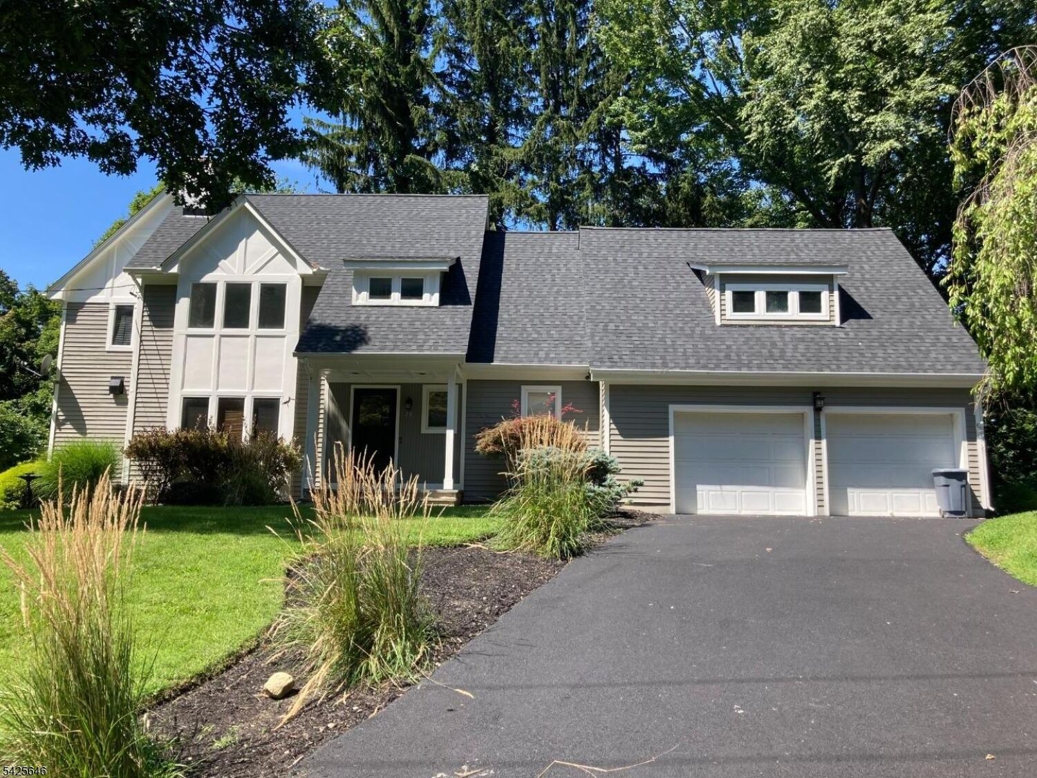 Property Photo:  73 Park Rd  NJ 07871 