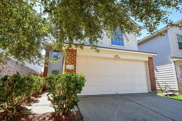Property Photo:  13979 Maximos Dr  TX 77083 