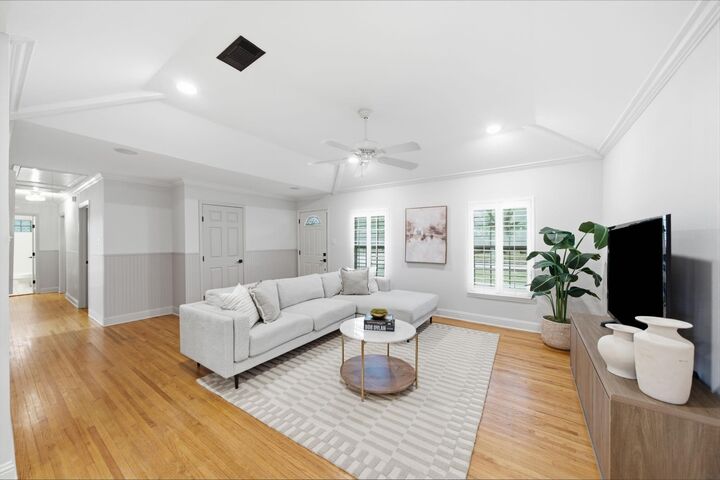 Property Photo:  3326 Cloverdale Street  TX 77025 