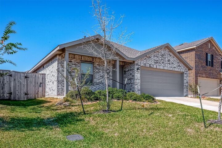 Property Photo: 18111 Robin Creek Dr TX 77447