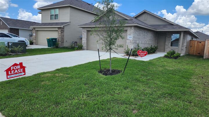 Property Photo: 18659 Cepagatti Dr TX 77357