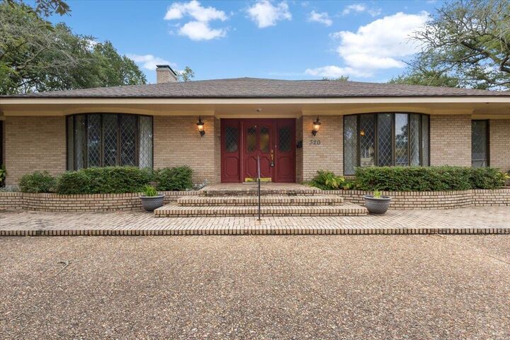 Property Photo: 320 McNee Dr TX 75654