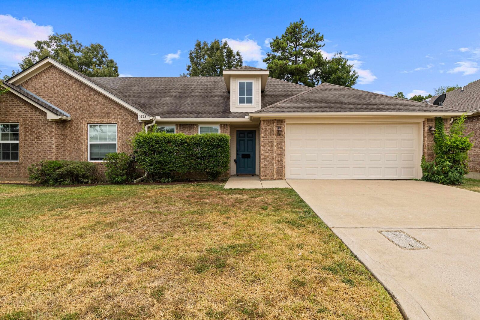 Property Photo:  2228 Woodgrove Ln.  TX 75604 