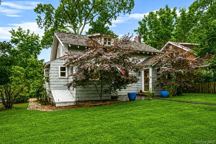 Property Photo:  7 Dickerson Avenue  NY 11790 
