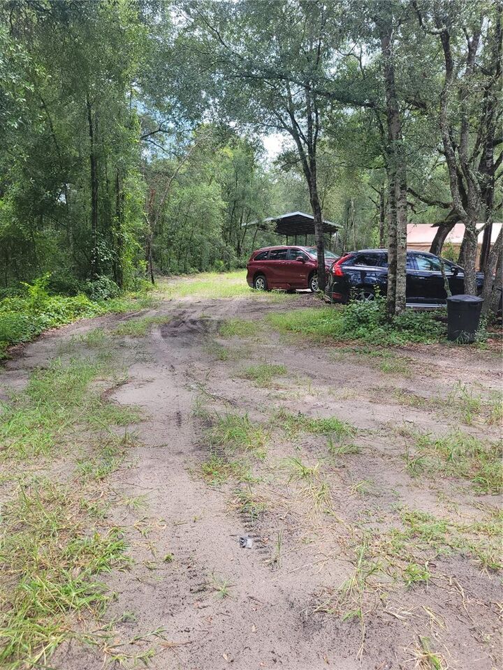 Property Photo: 16518 Helen K Drive FL 34610