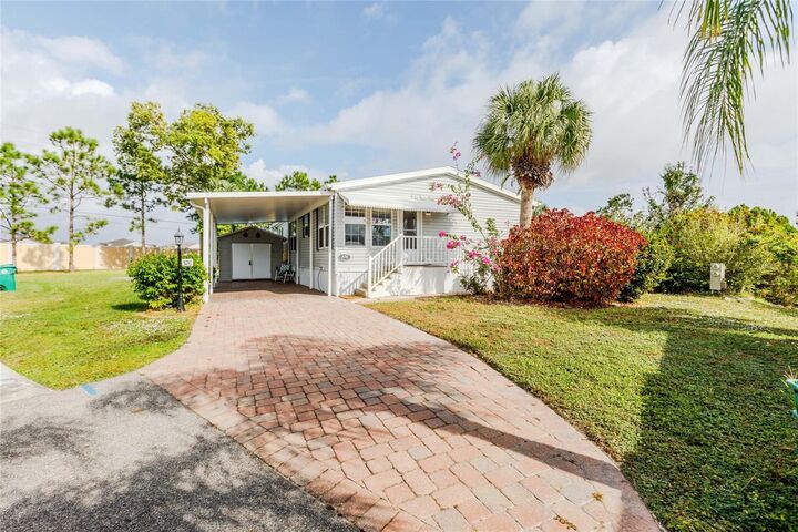 Property Photo:  2100 Kings Highway 376  FL 33980 
