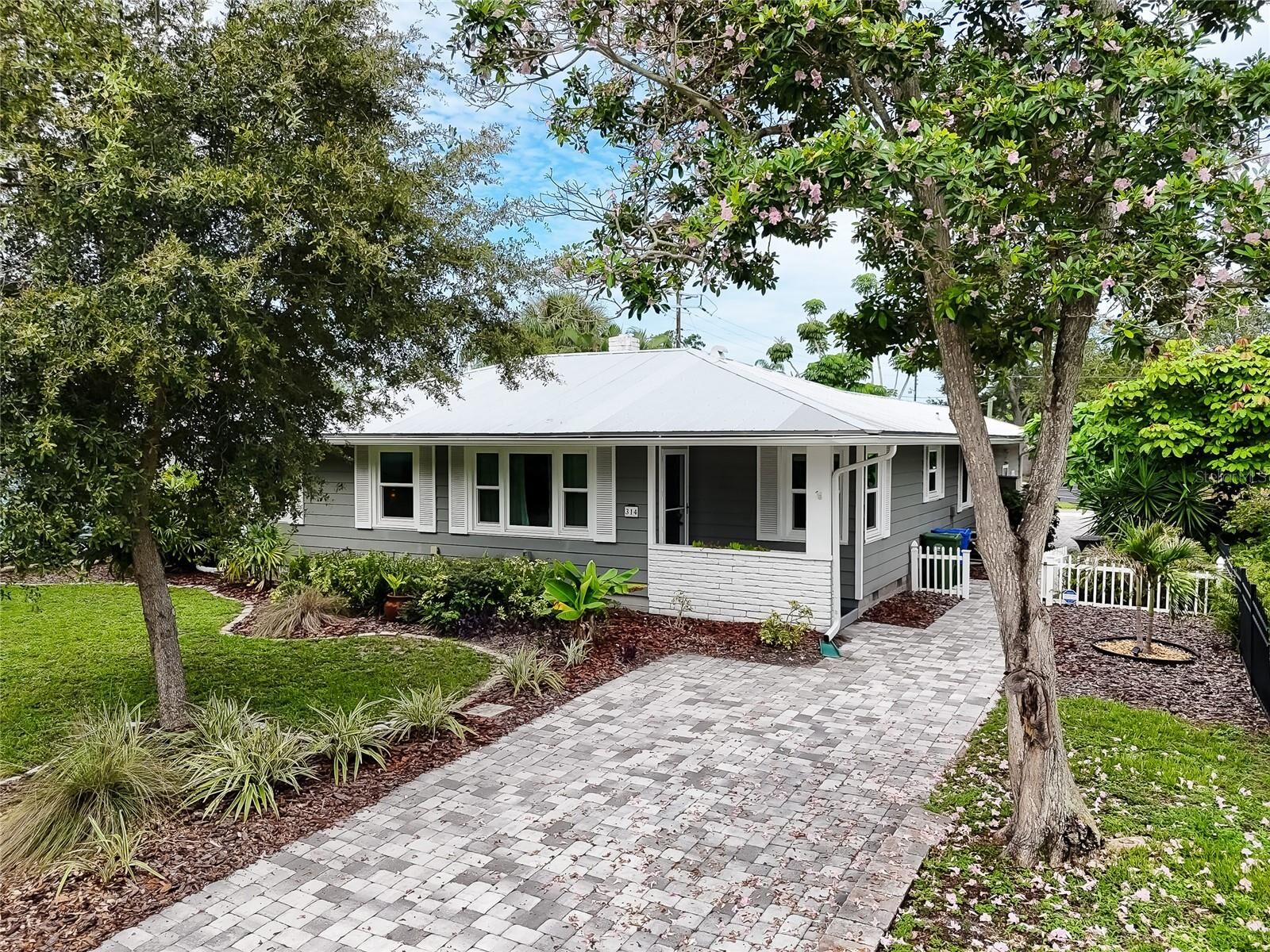 Property Photo:  314 32nd Street W  FL 34205 