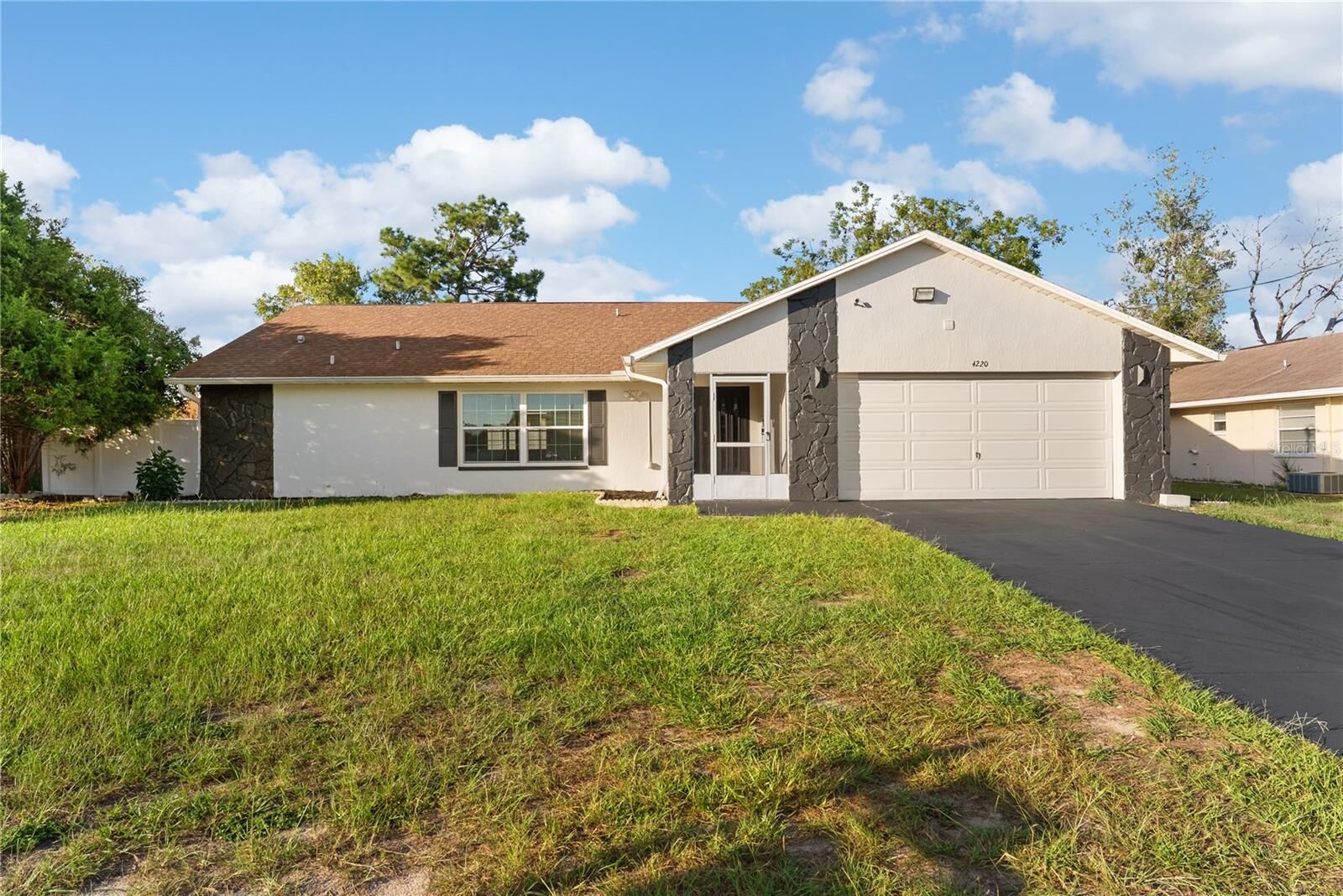 Property Photo: 4220 Augustine Road FL 34609