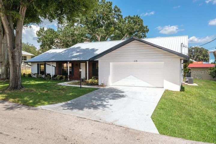Property Photo: