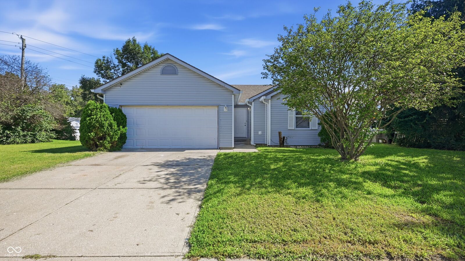 Property Photo: 3029 Seerley Creek Drive IN 46241