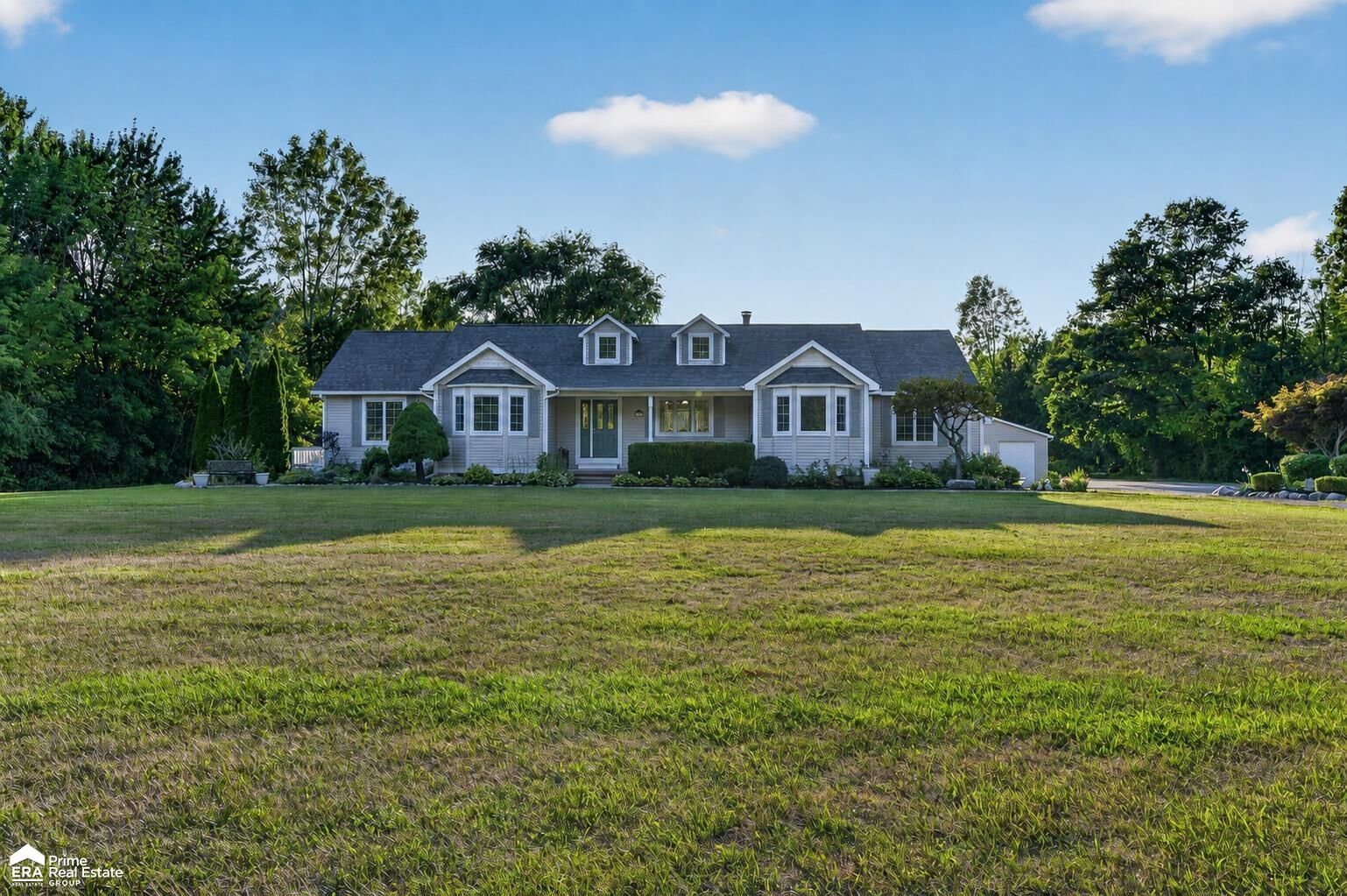Property Photo: 2120 Montague Road MI 48423