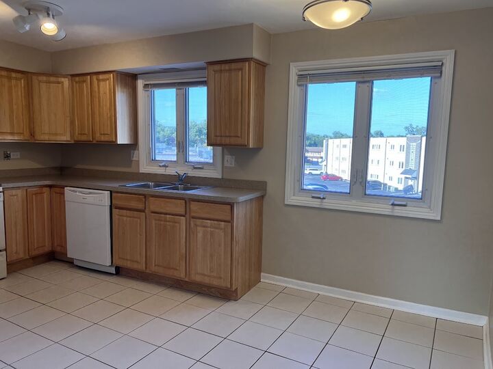 Property Photo: 8616 W 95th Place 307 IL 60457