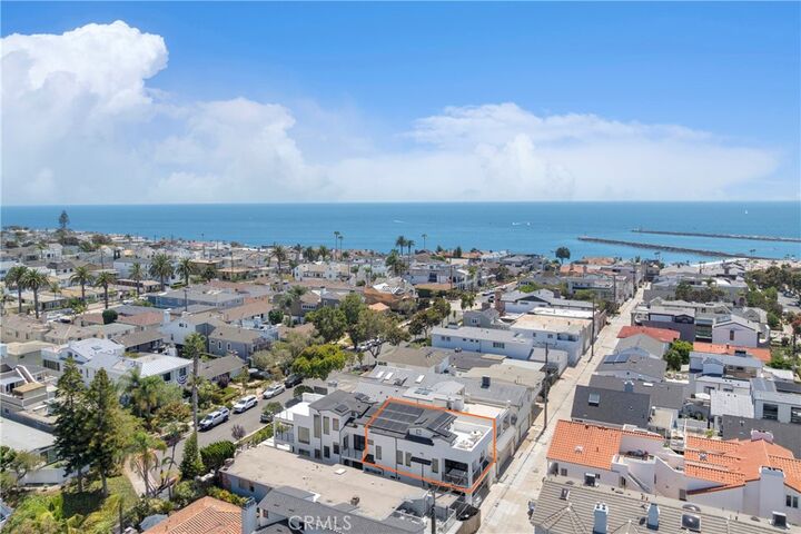 Property Photo:  321 Larkspur Avenue 1/2  CA 92625 