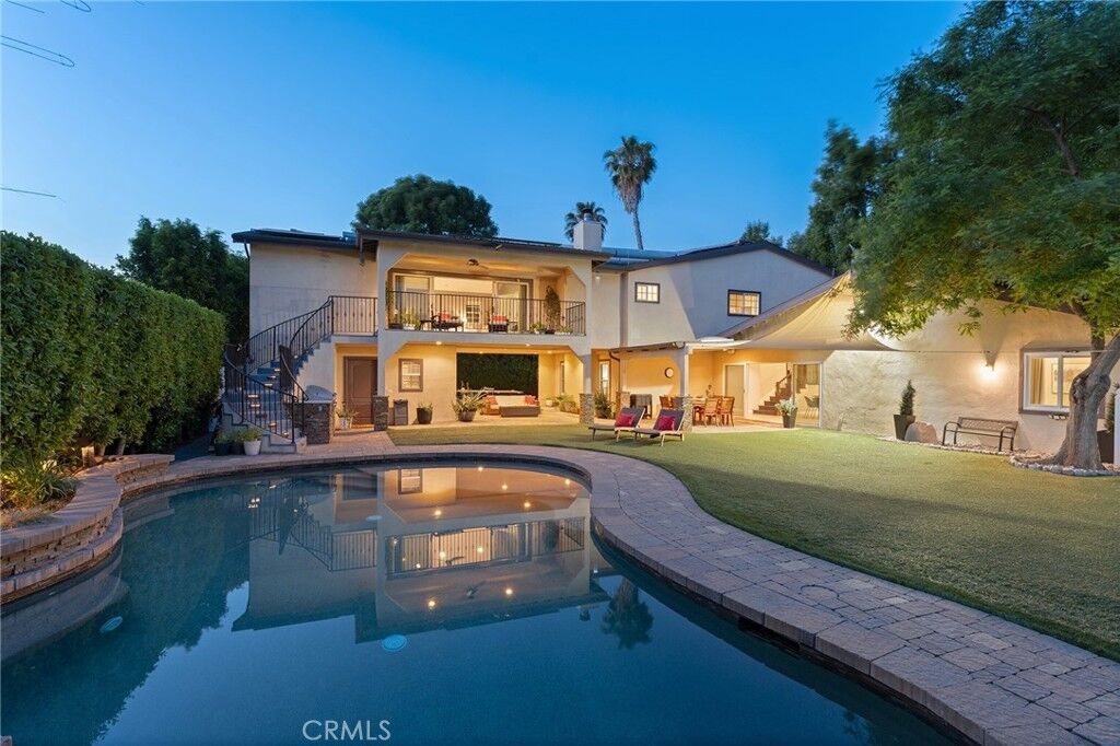 Property Photo:  22702 Califa Street  CA 91367 