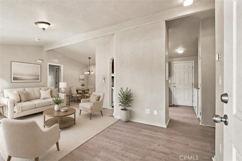 Property Photo:  4201 Topanga Canyon Boulevard 21  CA 91364 