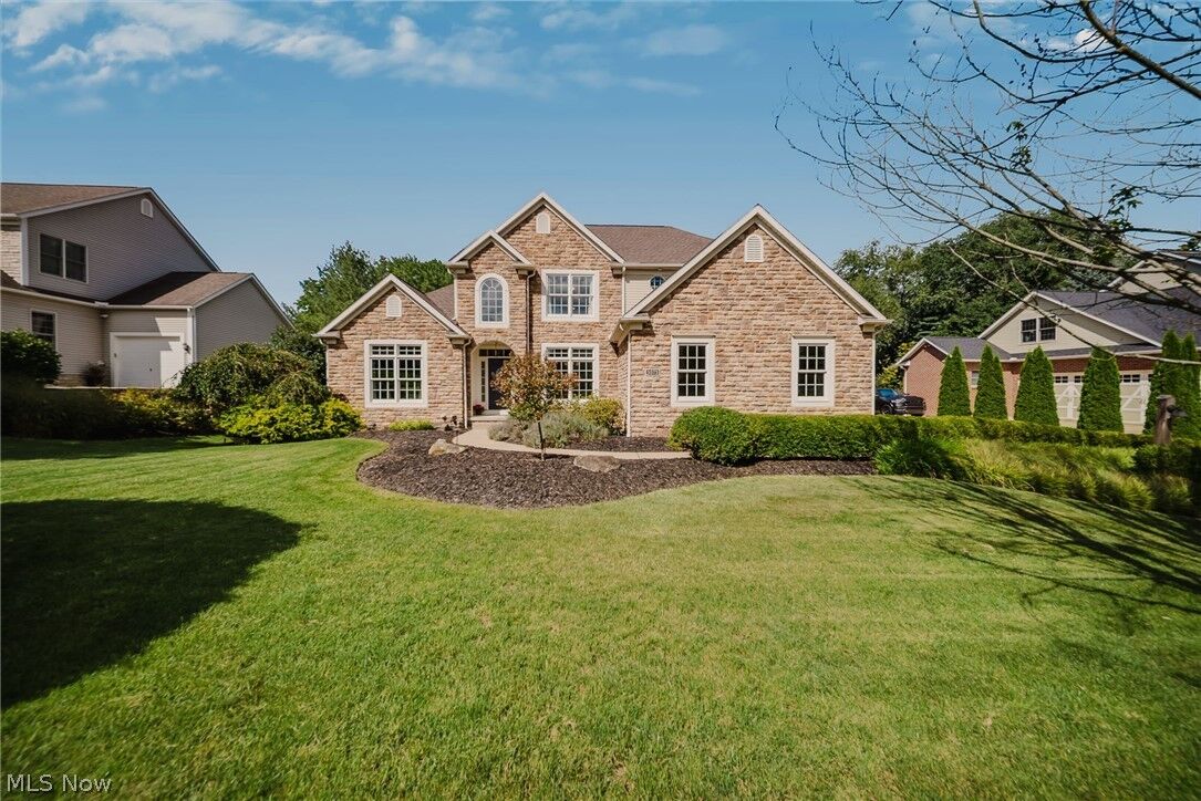 Property Photo:  5573 Nettlecreek Avenue NW  OH 44646 