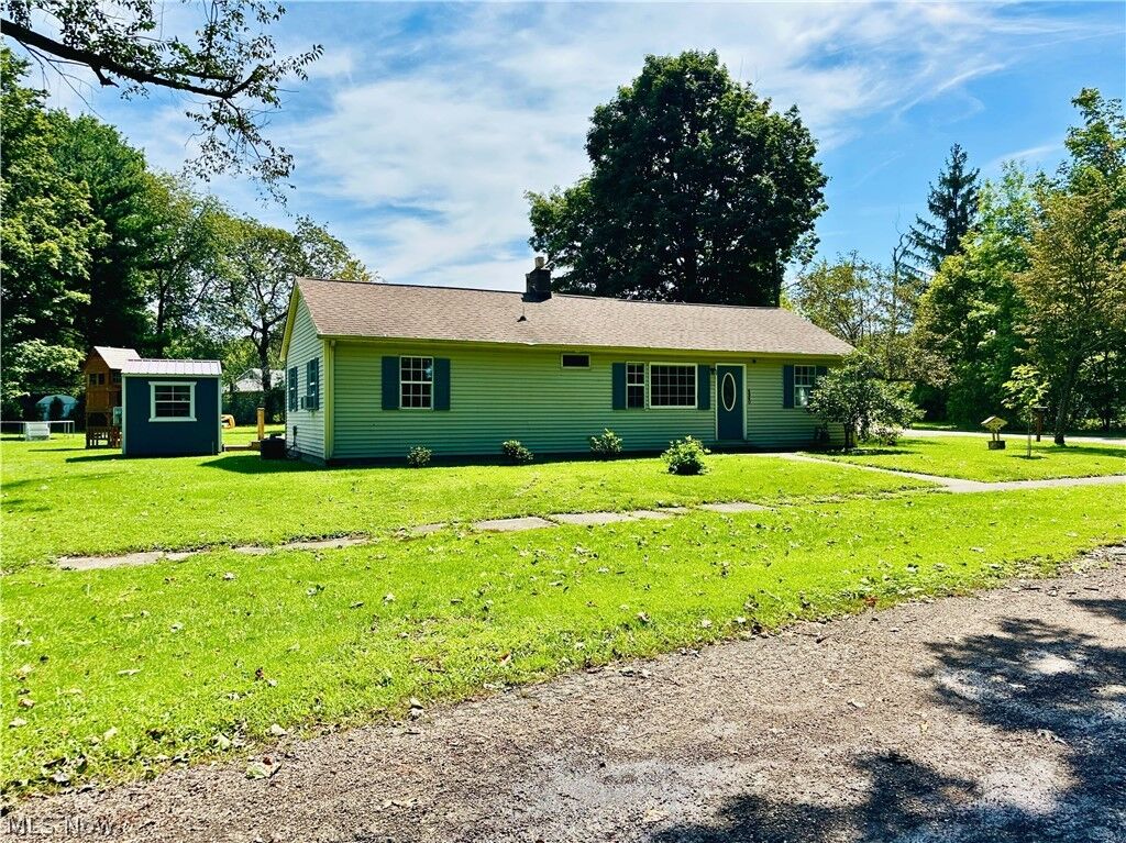 Property Photo:  4940 Valleyview Boulevard  OH 44004 