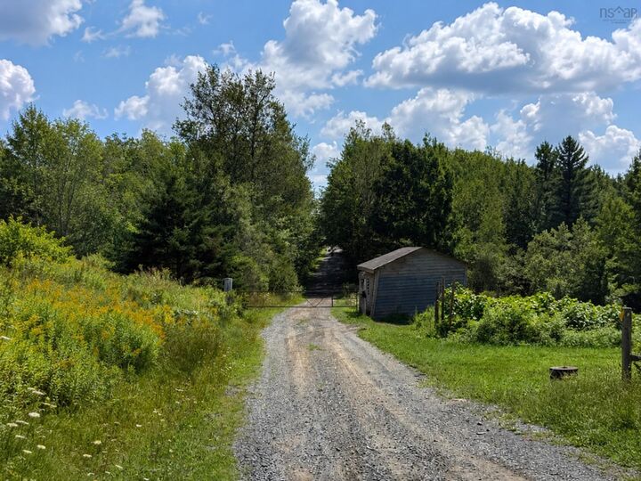 Property Photo: 1025 East Uniacke Road NS B0N 1Z0