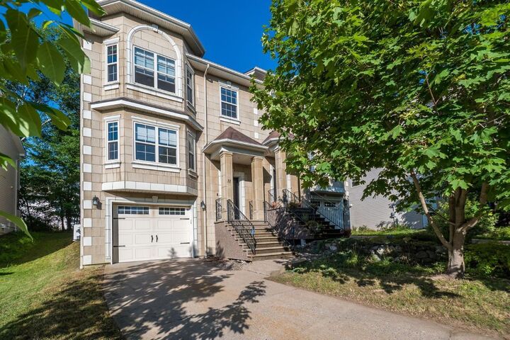31 Sagewood Lane — photo 1