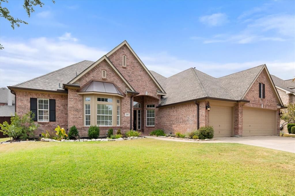 Photo de la propriété:  1815 Lakes Edge Boulevard  TX 76063 