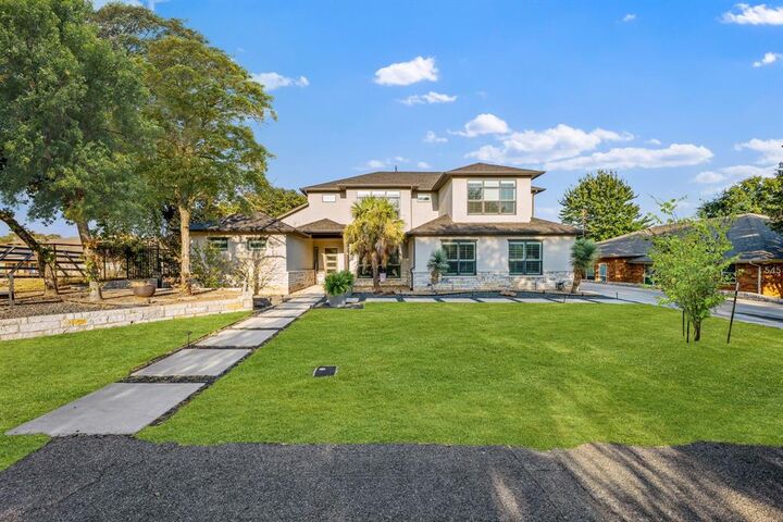 Property Photo: 539 Lavena Street TX 76248