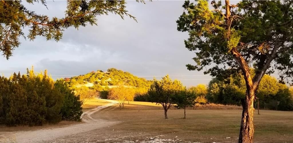 Property Photo: 355 County Road 2800 TX 76671