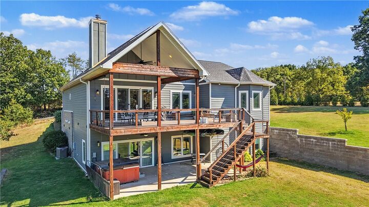 Property Photo: 9889 River Oaks Drive AR 72712