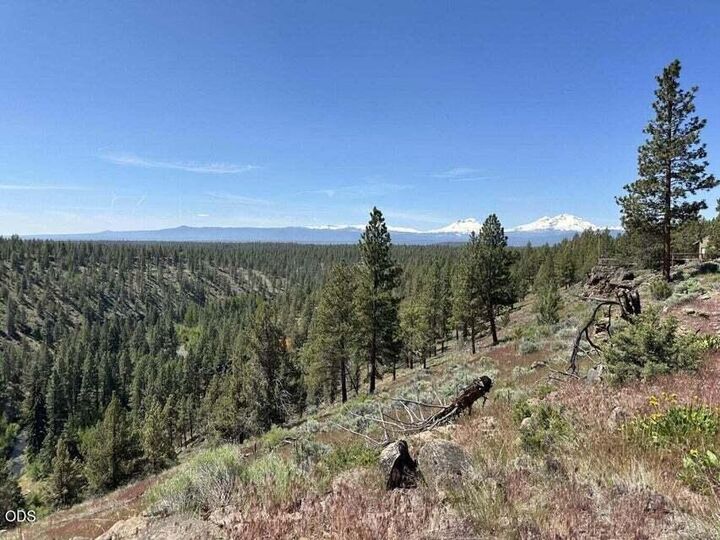 Property Photo:  17127 Mountain View Road  OR 97759 