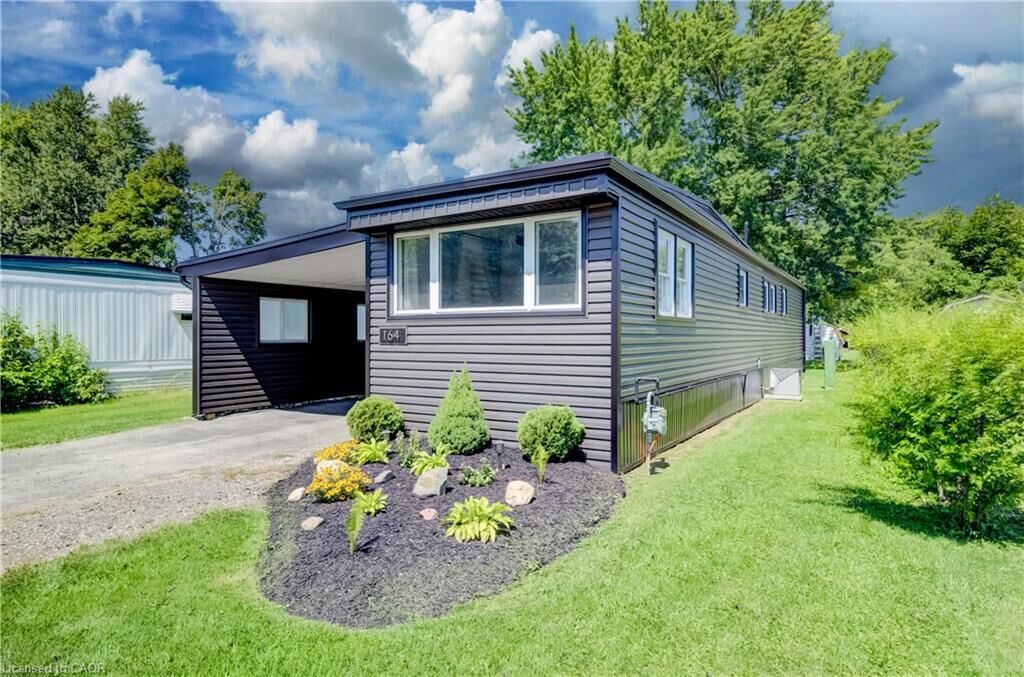 Property Photo:  164 Birch Street  ON N5A 6S6 