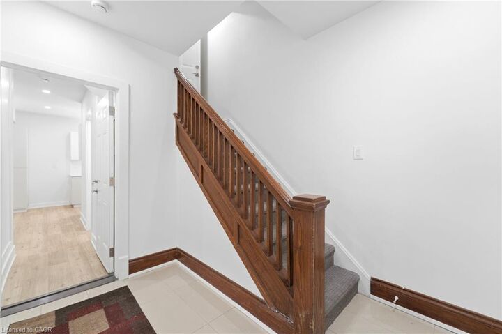 Property Photo: 968 Main Street E Main ON L8M 1M8