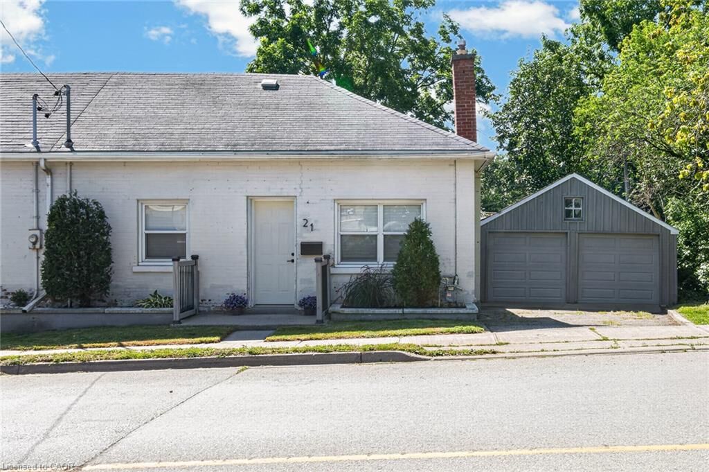 Property Photo:  21 Cedar Street  ON N1S 1T8 