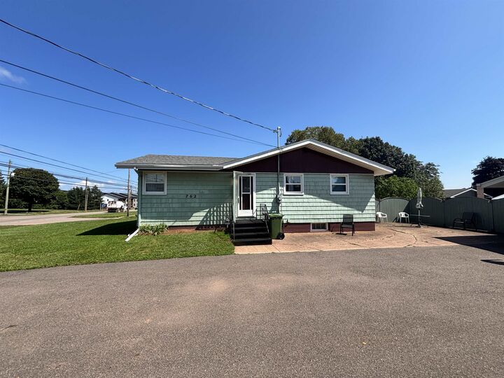 Property Photo: 762 Water Street E PE C4N 4J4