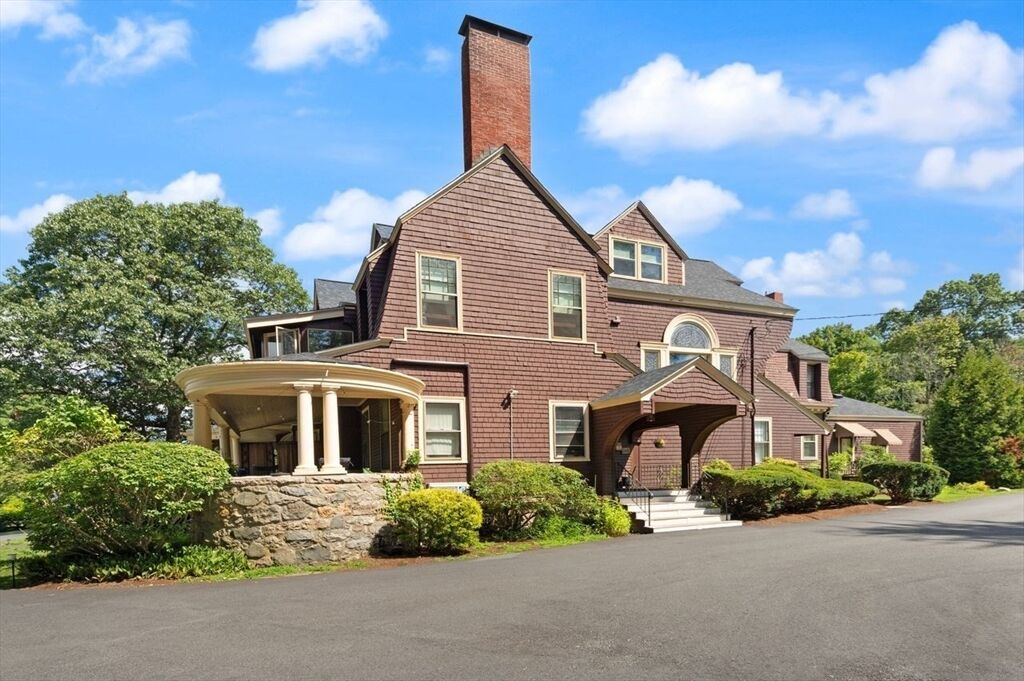 Property Photo:  156 Chestnut Ave 6  MA 01845 