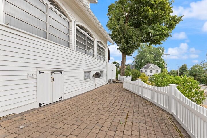 Property Photo:  6 Groveland St  MA 01830 